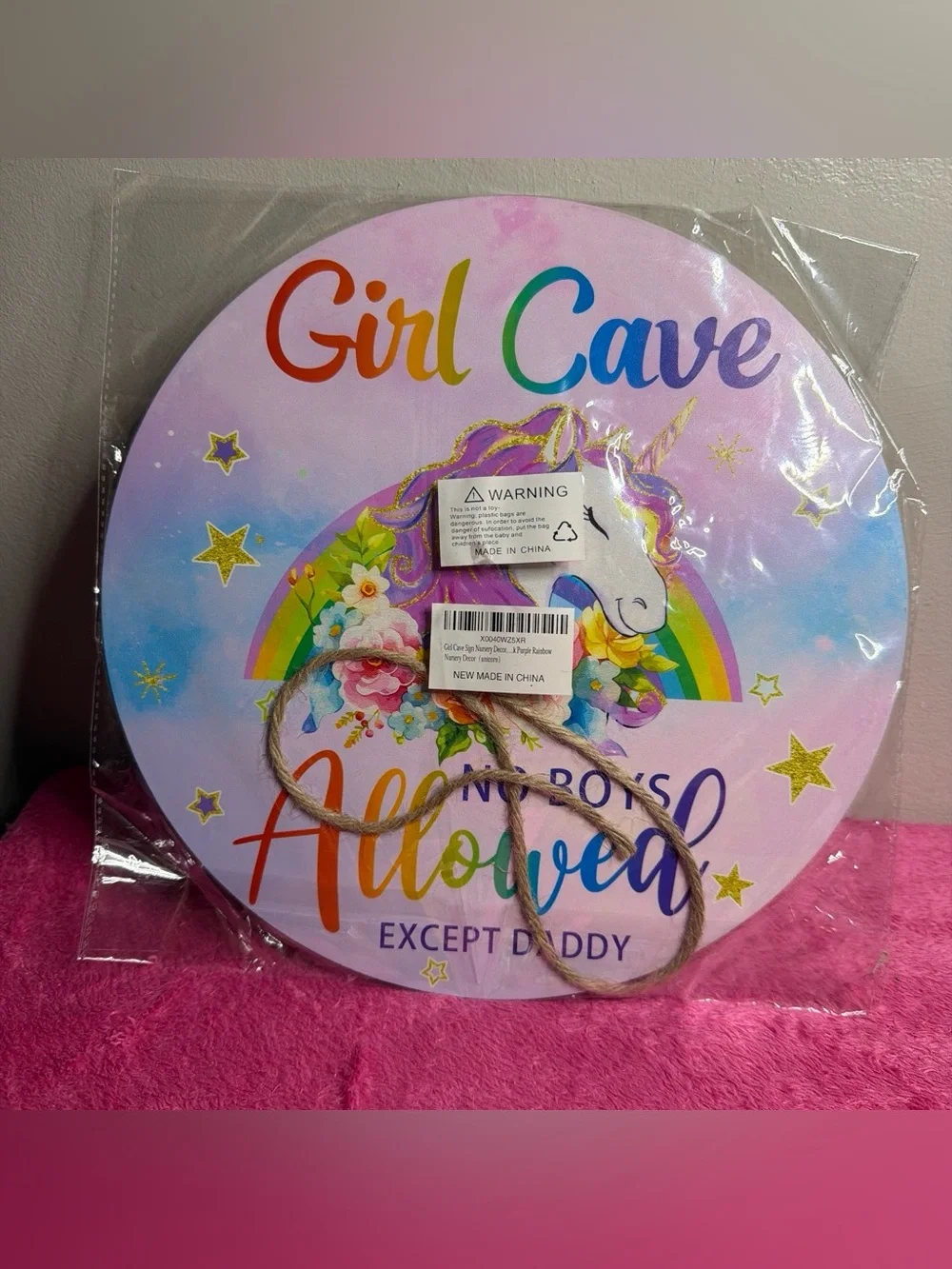 Girl Cave 